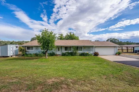 18805 Drake Rd, Red Bluff, CA 96080