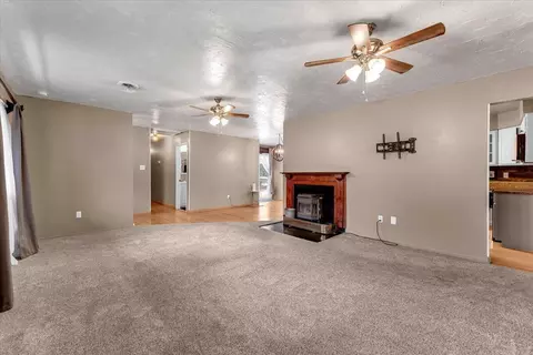 Living - 18805 Drake Rd, Red Bluff, CA 96080 photo 3 of 4