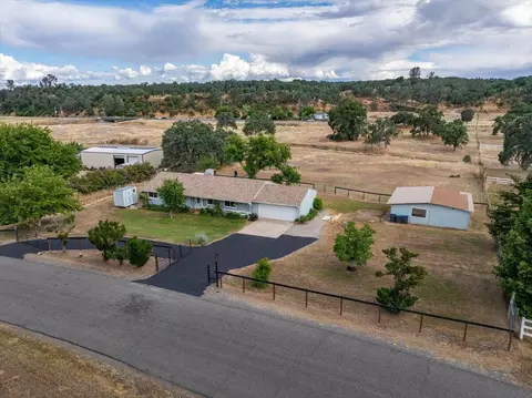 View/Area - 18805 Drake Rd, Red Bluff, CA 96080 photo 3 of 12