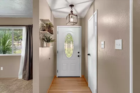 Entry Way - 18805 Drake Rd, Red Bluff, CA 96080 photo 1 of 3