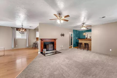 Living - 18805 Drake Rd, Red Bluff, CA 96080 photo 2 of 4