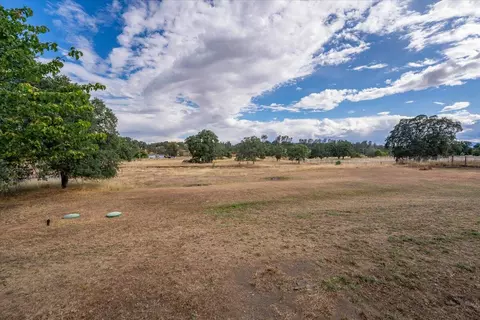 Exterior - 18805 Drake Rd, Red Bluff, CA 96080 photo 19 of 21