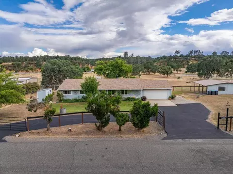 View/Area - 18805 Drake Rd, Red Bluff, CA 96080 photo 4 of 12