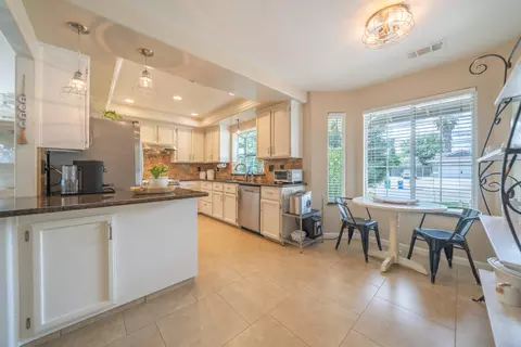 Kitchen - 1044 Riviera Dr, Redding, CA 96001 photo 1 of 3