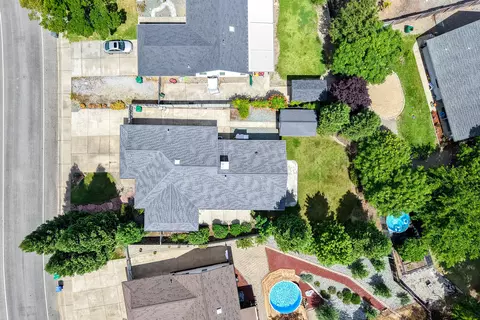 View/Area - 1044 Riviera Dr, Redding, CA 96001 photo 3 of 3