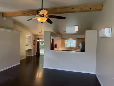 Living - 870 Rincon Way, Redding, CA 96003 photo 2 of 2