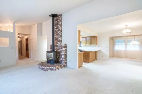 Living - 3175 Pinehaven Dr, Redding, CA 96003 photo 4 of 7