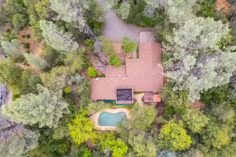 View/Area - 3175 Pinehaven Dr, Redding, CA 96003 photo 2 of 2