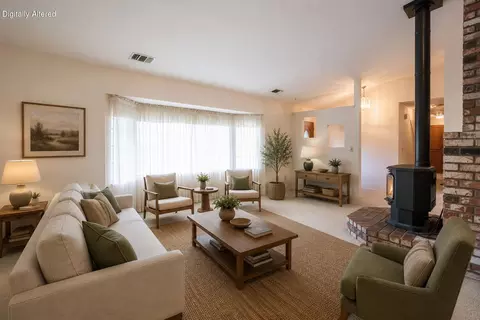 Living - 3175 Pinehaven Dr, Redding, CA 96003 photo 1 of 7