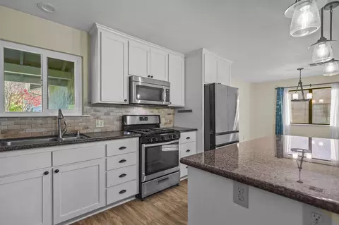 Kitchen - 4218 Jane St, Redding, CA 96002 photo 2 of 2