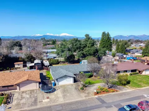 View/Area - 4218 Jane St, Redding, CA 96002 photo 2 of 4