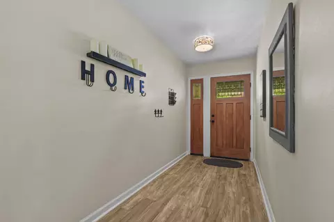 Entry Way - 4218 Jane St, Redding, CA 96002 photo 1 of 1
