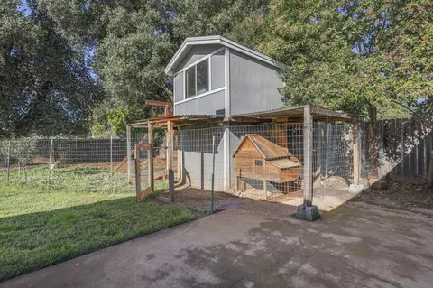 Exterior - 4218 Jane St, Redding, CA 96002 photo 9 of 12