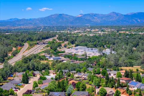 View/Area - 1935 Tarmac Rd, Redding, CA 96003 photo 7 of 9