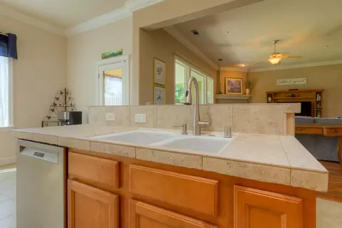 Kitchen - 1935 Tarmac Rd, Redding, CA 96003 photo 7 of 7