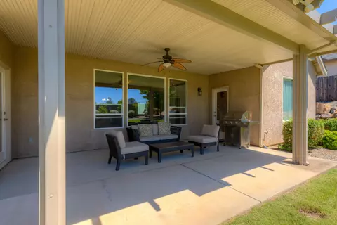 Exterior - 1935 Tarmac Rd, Redding, CA 96003 photo 5 of 10