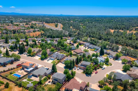 View/Area - 1935 Tarmac Rd, Redding, CA 96003 photo 5 of 9