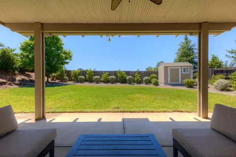 Exterior - 1935 Tarmac Rd, Redding, CA 96003 photo 4 of 10