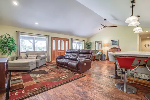 Living - 17536 Oly Way, Anderson, CA 96007 photo 2 of 2