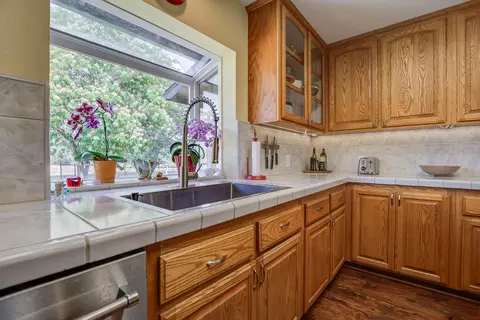 Kitchen - 17536 Oly Way, Anderson, CA 96007 photo 3 of 3