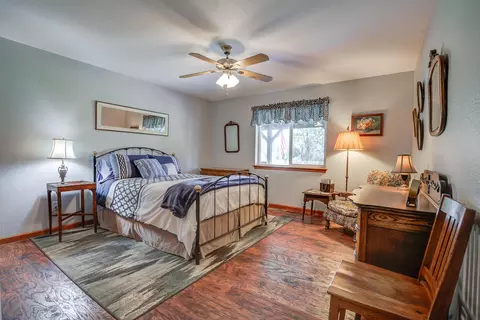Bedroom - 17536 Oly Way, Anderson, CA 96007 photo 1 of 3