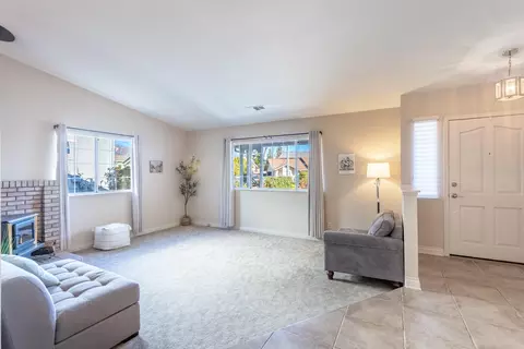 484 Dominica Ct, Redding, CA 96003 photo 5