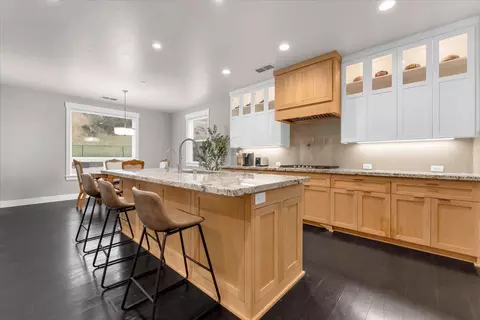 Kitchen - 3164 Harlan Dr, Redding, CA 96003 photo 6 of 10