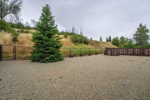 Exterior - 3164 Harlan Dr, Redding, CA 96003 photo 8 of 24