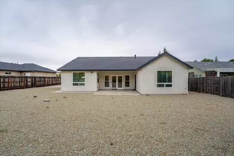 Exterior - 3164 Harlan Dr, Redding, CA 96003 photo 10 of 24