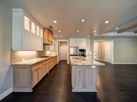 Kitchen - 3164 Harlan Dr, Redding, CA 96003 photo 4 of 10