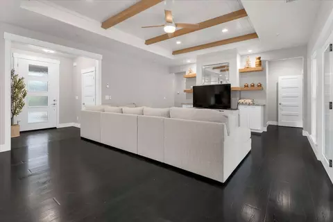 Living - 3164 Harlan Dr, Redding, CA 96003 photo 3 of 3