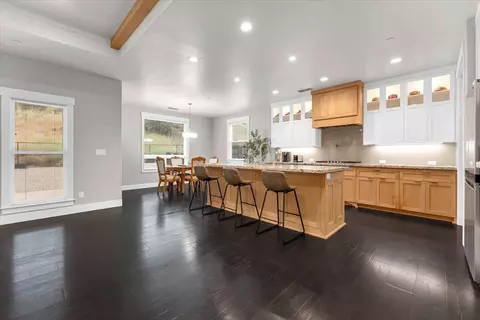 Kitchen - 3164 Harlan Dr, Redding, CA 96003 photo 5 of 10