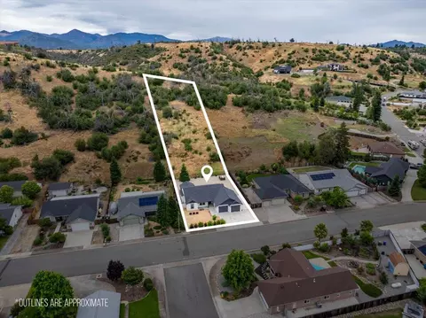 View/Area - 3164 Harlan Dr, Redding, CA 96003 photo 3 of 6