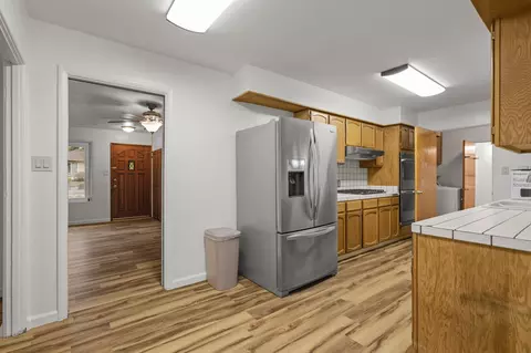 Entry Way - 77 Wilshire Dr, Redding, CA 96002 photo 1 of 3