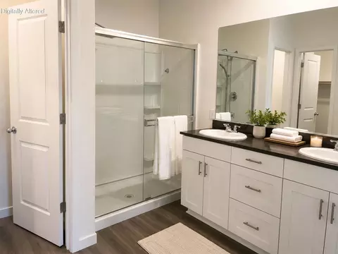 Bath - 3895 Thea Dr, Redding, CA 96001 photo 1 of 2