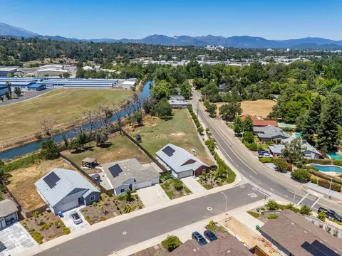 View/Area - 3895 Thea Dr, Redding, CA 96001 photo 3 of 3