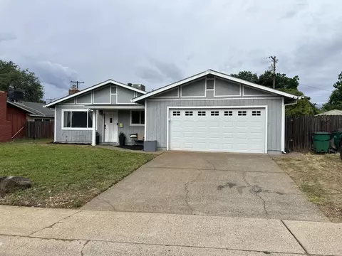 1437 Hemlock Ave, Anderson, CA 96007