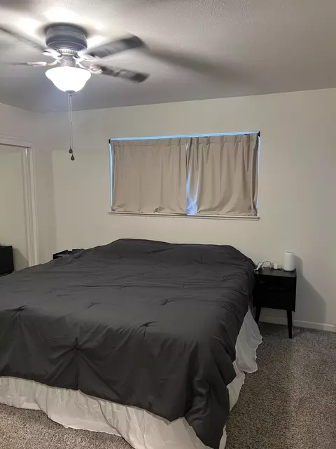 Bedroom - 1437 Hemlock Ave, Anderson, CA 96007 photo 5 of 8