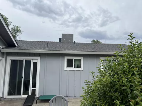 Exterior - 1437 Hemlock Ave, Anderson, CA 96007 photo 4 of 7
