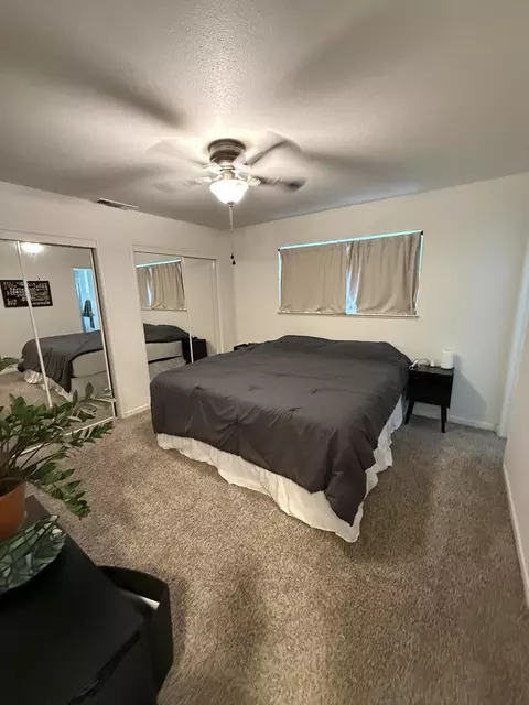 Bedroom - 1437 Hemlock Ave, Anderson, CA 96007 photo 6 of 8