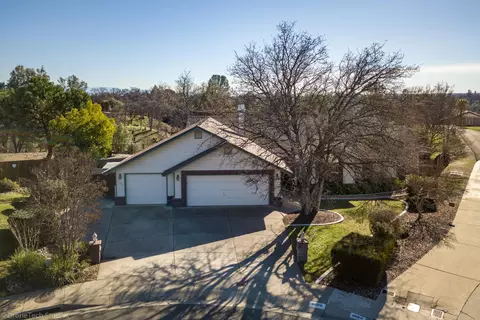 View/Area - 4689 Oak Glen Dr, Redding, CA 96001 photo 2 of 9