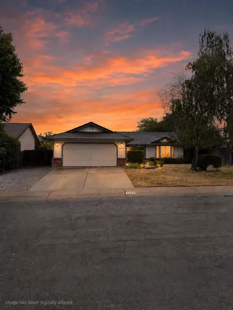 4448 Rose Terrace Dr, Redding, CA 96001