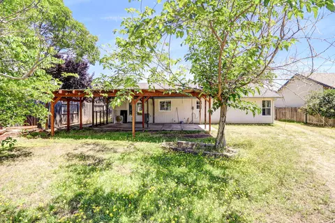 Exterior - 4448 Rose Terrace Dr, Redding, CA 96001 photo 8 of 8