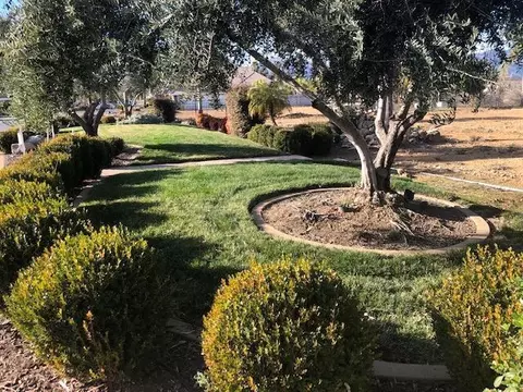835 Santa Cruz Dr, Redding, CA 96003 photo 5