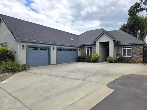 63 Glenbrook Ct, Chico, CA 95973
