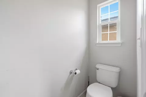 Bath - 2393 Shining Star Way, Redding, CA 96003 photo 6 of 6