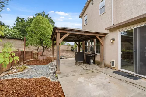 Exterior - 2393 Shining Star Way, Redding, CA 96003 photo 4 of 14