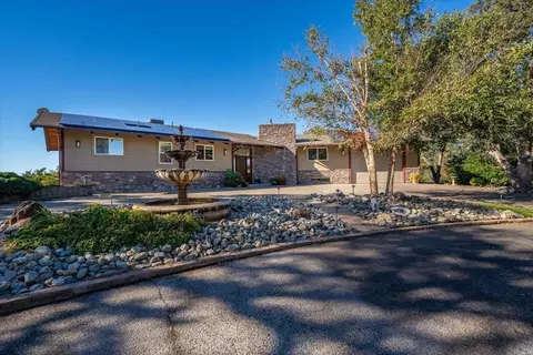Exterior - 14805 Hilltop Dr, Red Bluff, CA 96080 photo 2 of 12