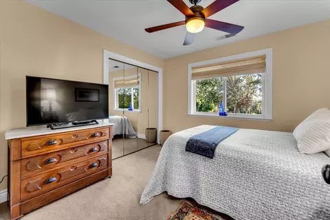 Bedroom - 14805 Hilltop Dr, Red Bluff, CA 96080 photo 8 of 13