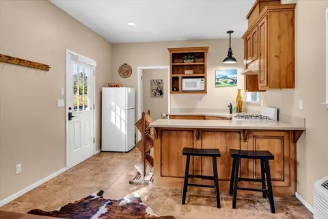 Kitchen - 14807 Hilltop Dr, Red Bluff, CA 96080 photo 6 of 7